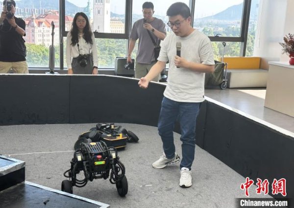 大牛证券港股 东莞机器人基地成初创企业“梦工厂”