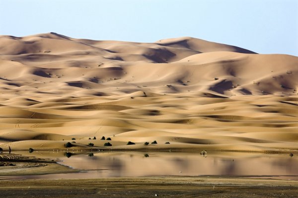 日斗-优配 从撒哈拉海到人造火山：巨型“地球工程”的利与弊