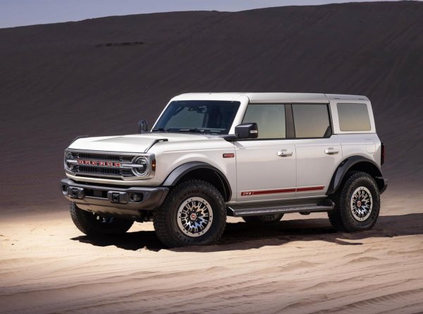 创达盈 美式复古越野车复刻初代方盒子，配专属徽标搭2.7升V6引擎